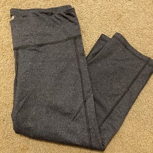 Charcoal gray old navy capri leggings